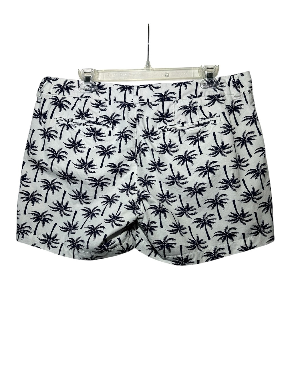 Old Navy White and Navy Palm-Print Women's Shorts Duo - Picture 4 of 10